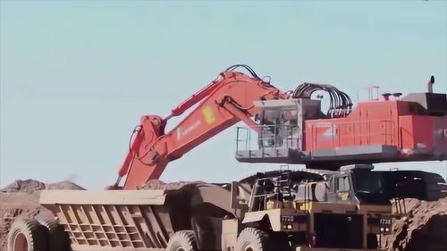 巨型挖斗掘进工地的未来 一次装机能顶普通挖掘机几倍的力量？
